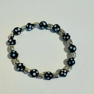 Budda contadiodjo bracelet handmade using beads from Cabo verde